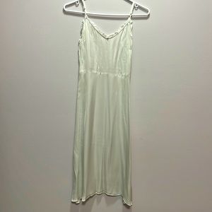 Aritzia / Wilfred slip dress